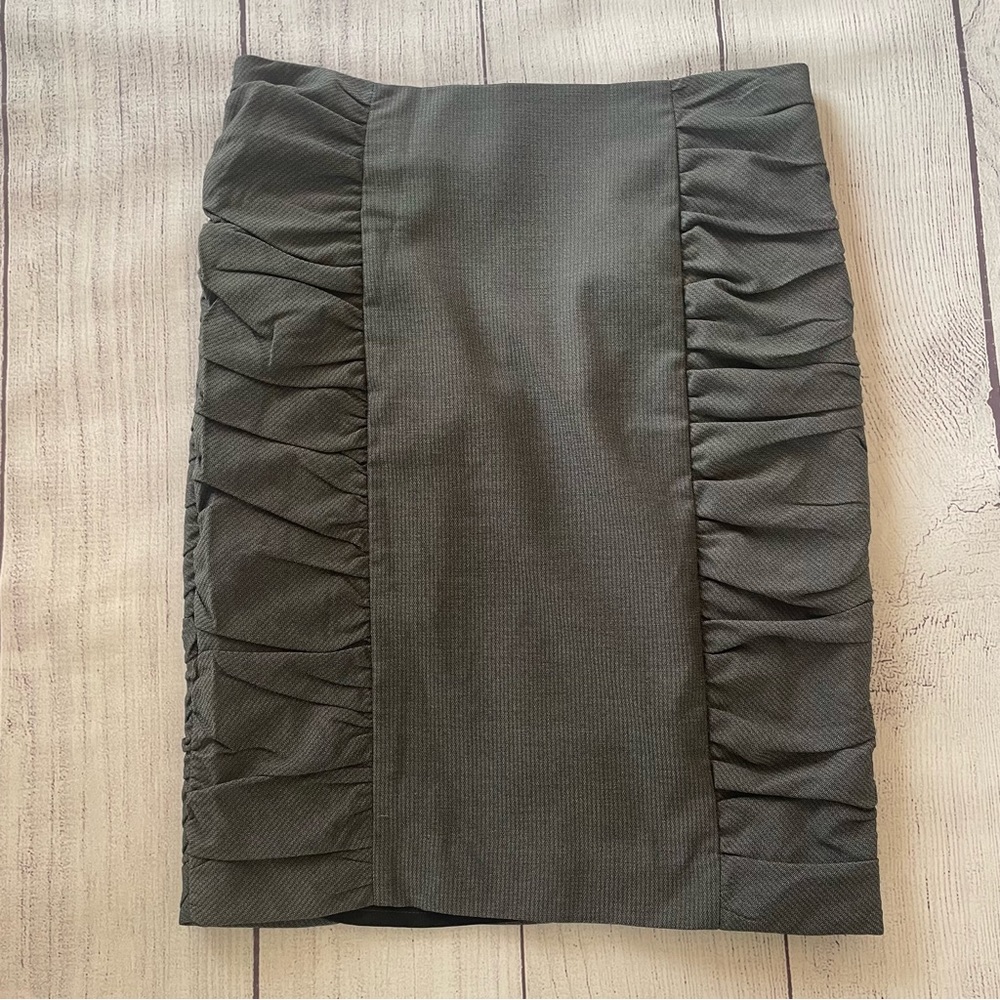 Anthropologie Cartonnier Grey Ruched Skirt Size 8